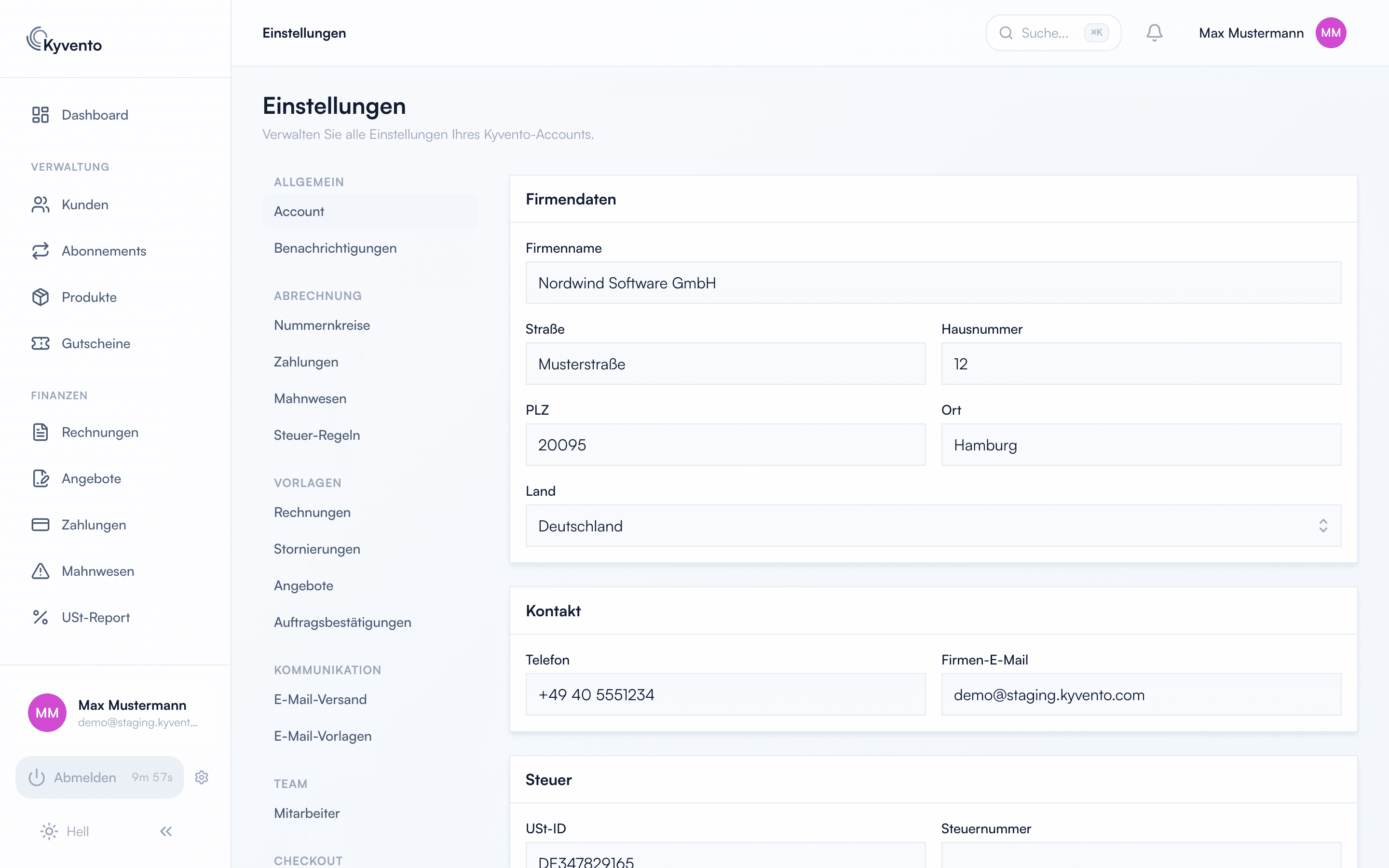 Einstellungen mit Tab Account und der Karte Firmendaten